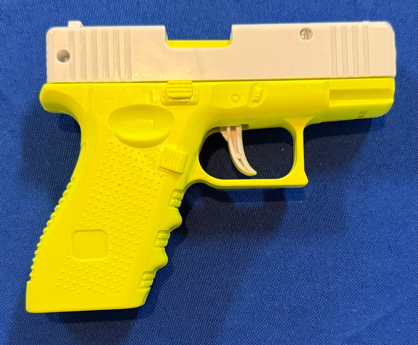 Toy Squirt Gun Gl*ck Design Gun