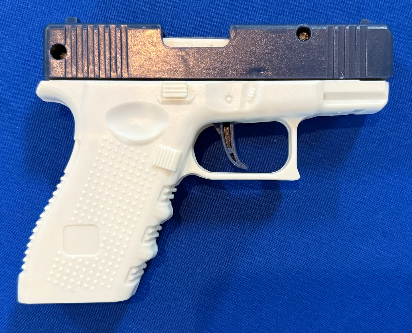 Toy Squirt Gun Gl*ck Design Gun