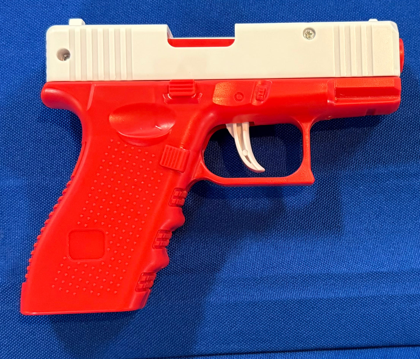 Toy Squirt Gun Gl*ck Design Gun